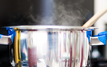 沸騰やゆで調理時に吹きこぼれ防止！