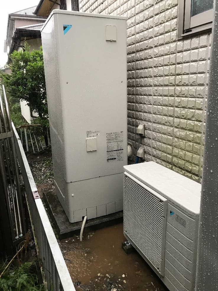 東京都福生市武蔵野台エコキュート交換工事T様