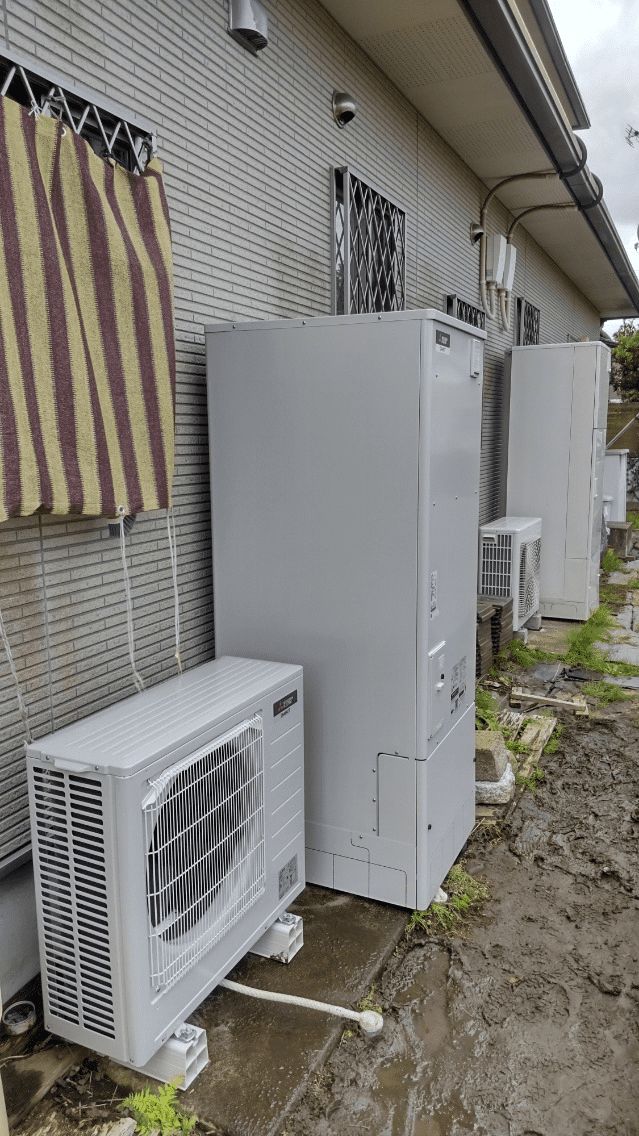 福岡県福岡市中央区小笹エコキュート交換工事M様