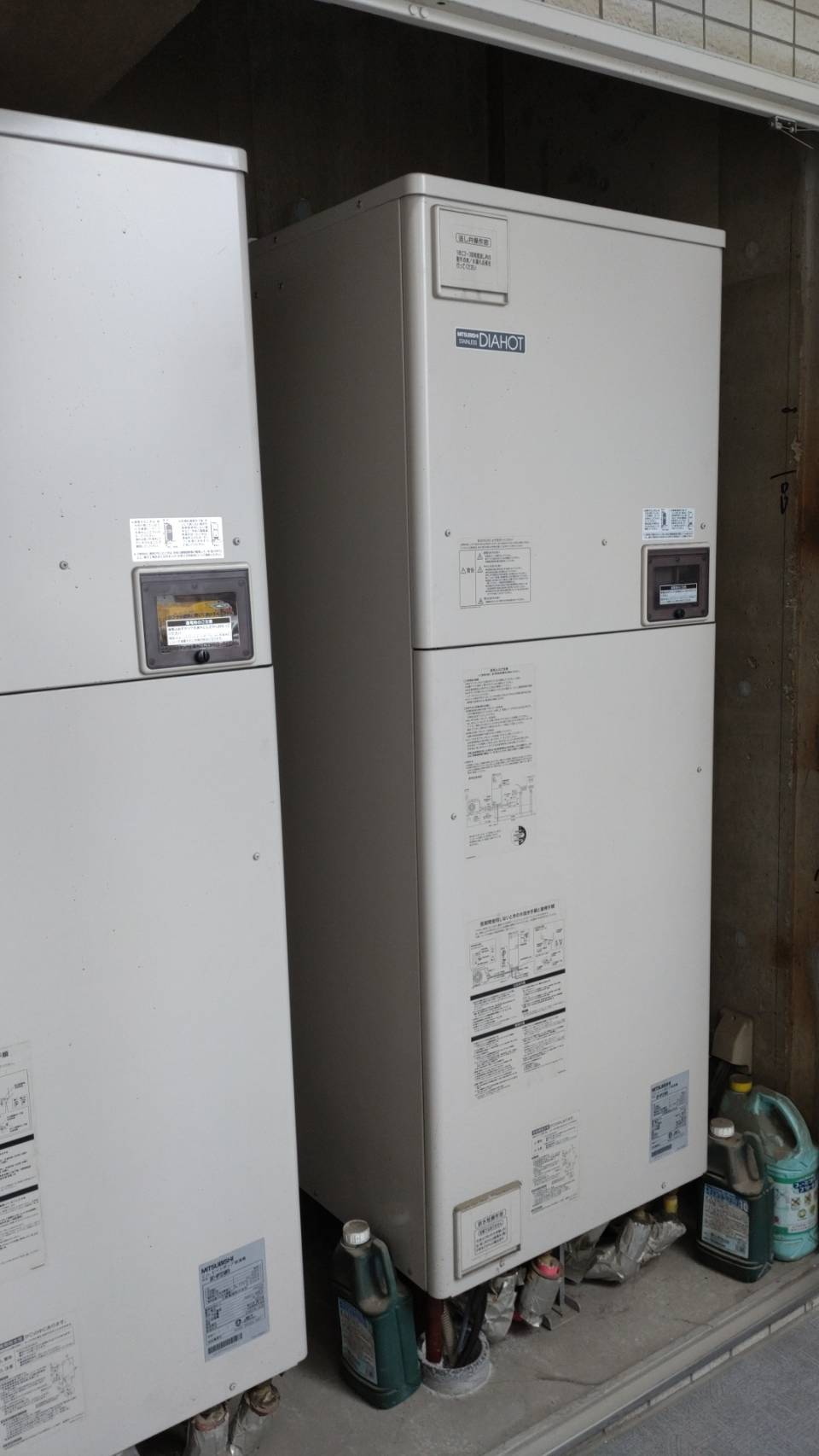 東芝電気温水器HLP-2TFB375RAUから日立エコキュートBHP-F37UU|エコキュート交換工事事例|神奈川県横浜市港北区|マンション|ミオカステーロ新横浜