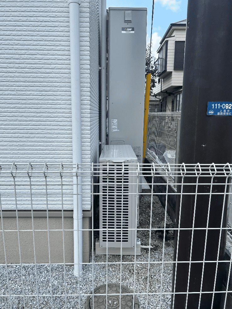 埼玉県上尾市瓦葺エコキュート交換工事U様