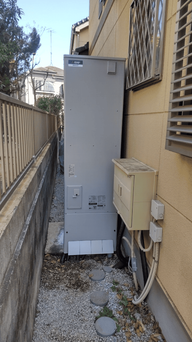 愛媛県伊予市中村エコキュート交換工事E様