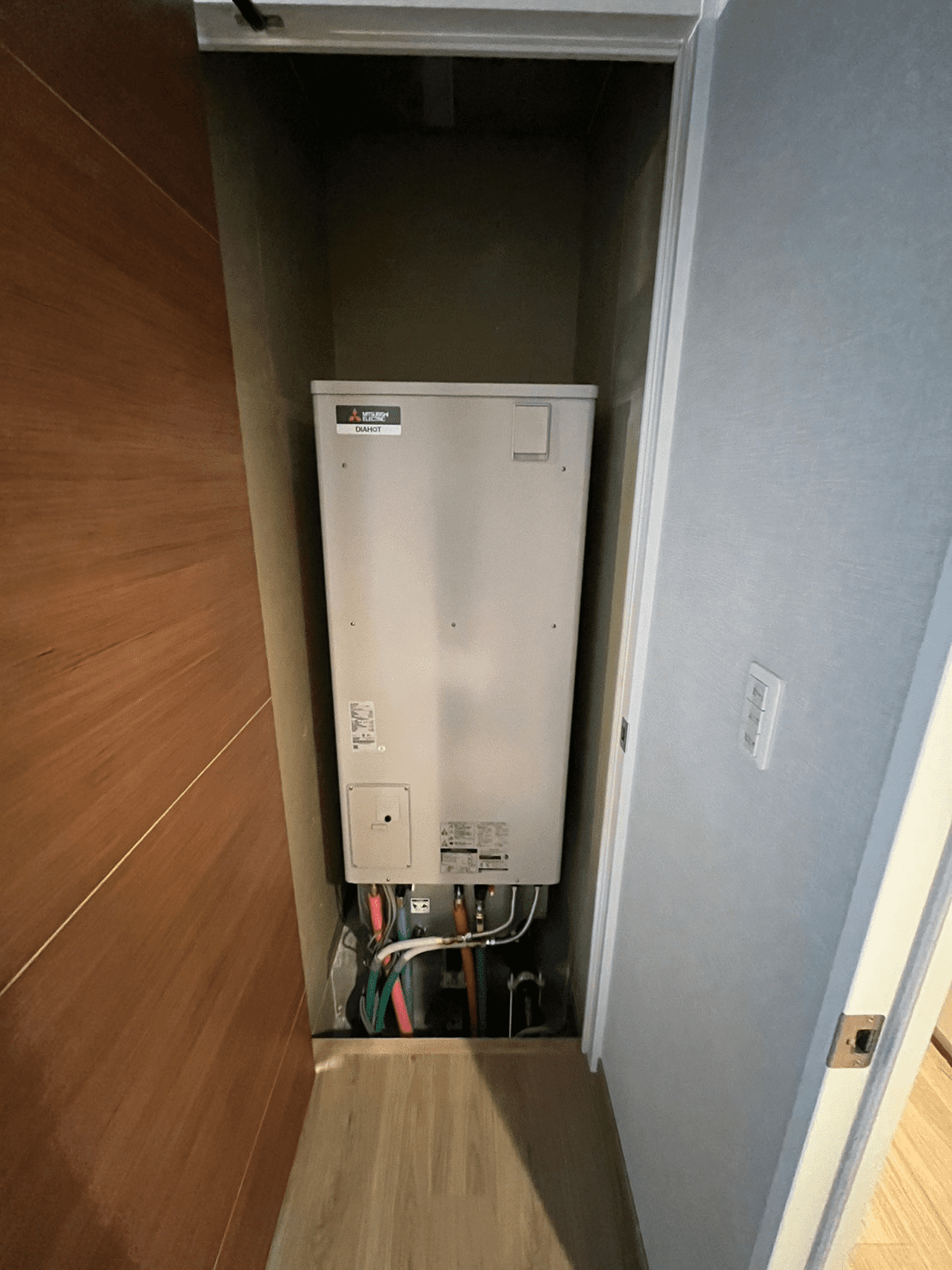 東京都江東区東雲エコキュート交換工事R様