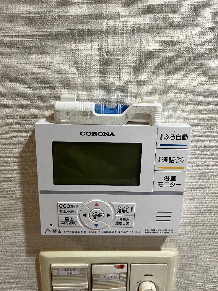 長府エコキュートEHP-3135GPXH-SからコロナエコキュートCHP-S30AY1-12B｜エコキュート交換工事｜埼玉県坂戸市関間｜マンション｜ファーストレジデンス若葉