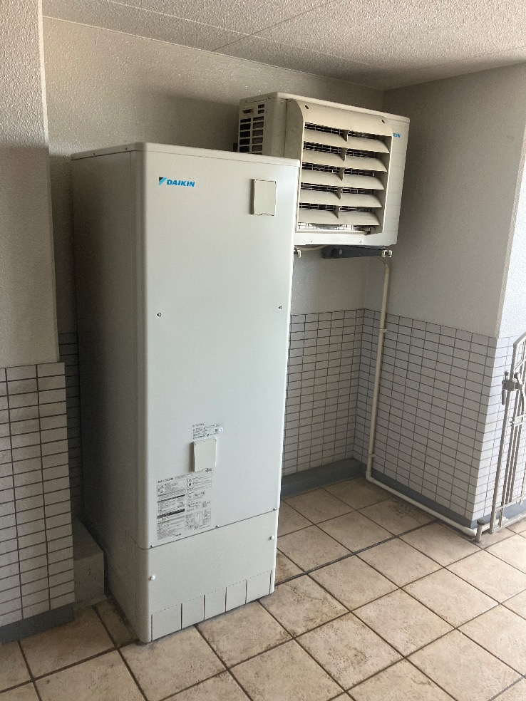 ダイキンエコキュートTU37FFVからダイキンエコキュートEQA37YFV｜エコキュート交換工事｜神奈川県川崎区小田栄｜マンション｜アイランドブリーズ