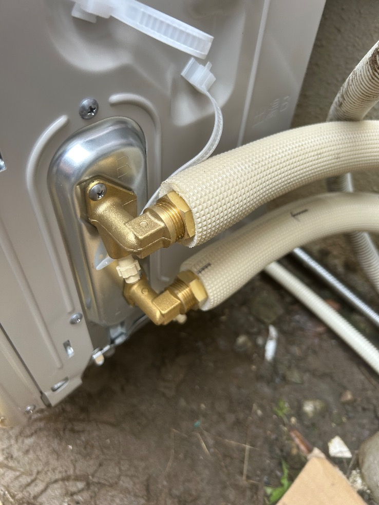 三菱エコキュートSRT-HPT55WUX6から三菱エコキュートSRT-S466U｜エコキュート交換工事｜神奈川県横浜市港北区大曽根