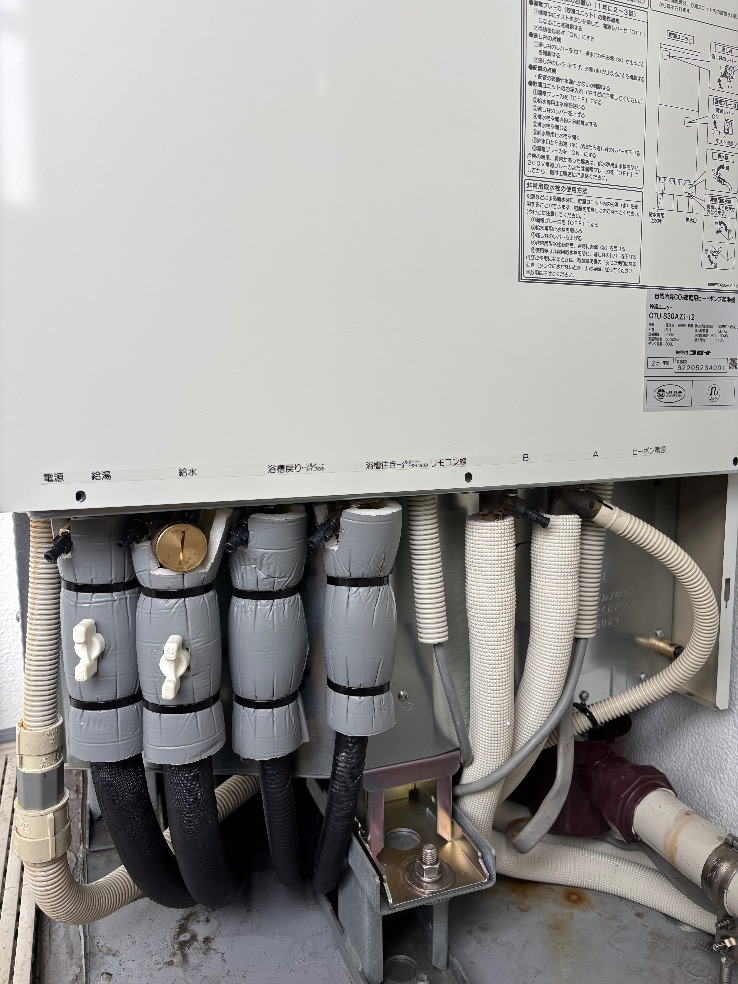 コロナエコキュートCTU-301DA7-1-BLからコロナエコキュートCHP-S30AZ1-12｜エコキュート交換工事｜東京都荒川区南千住｜マンション｜リバーフェイス
