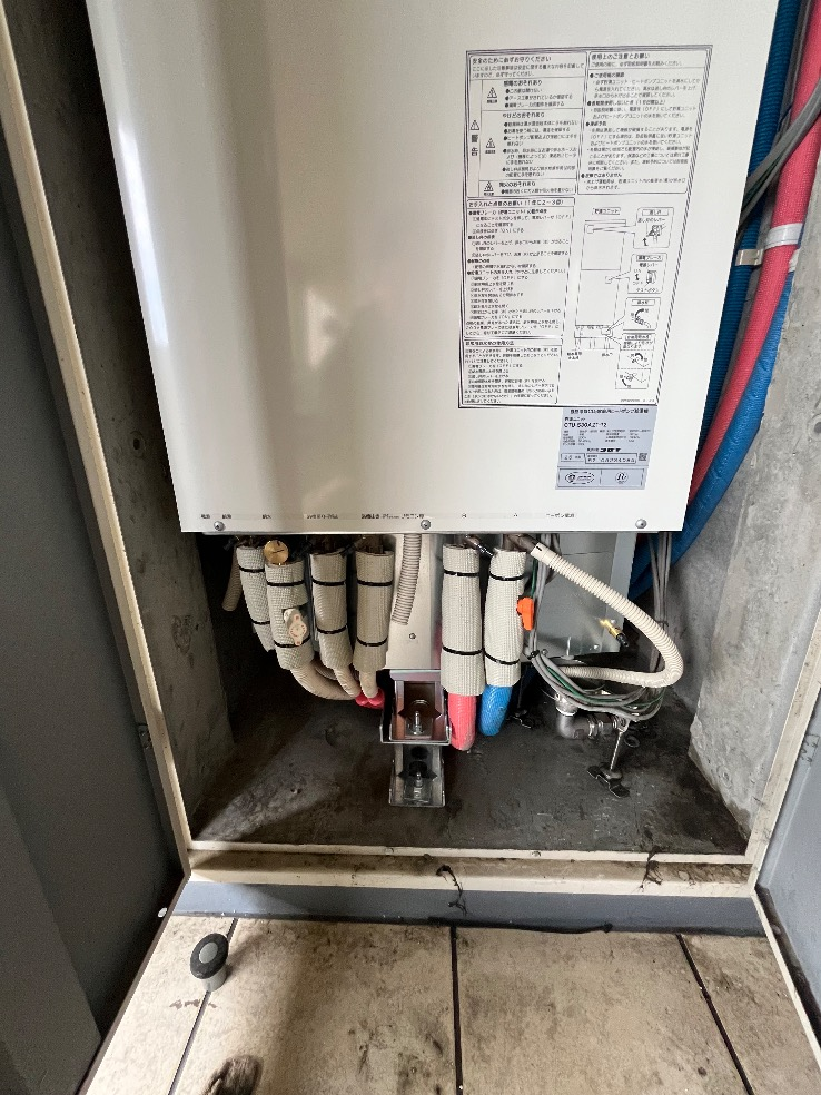 パナソニックエコキュートHE-30C4QMからコロナエコキュートCHP-S30AZ1-12｜エコキュート交換工事｜東京都板橋区相生町｜マンション｜アトラス志村三丁目