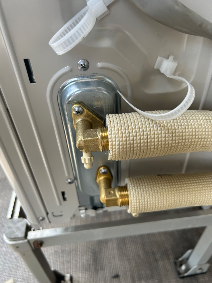 タカラエコキュートEC-3006KU-FANEから三菱エコキュートSRT-W306D-2-BS｜エコキュート交換工事｜神奈川県横浜市金沢区富岡東｜マンション｜テラス横浜富岡