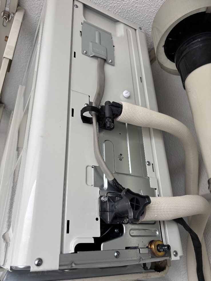 コロナエコキュートCTU-301DA7-1-BLからコロナエコキュートCHP-S30AZ1-12｜エコキュート交換工事｜東京都荒川区南千住｜マンション｜リバーフェイス