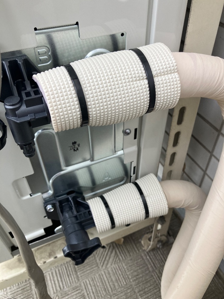 コロナエコキュートCTU-301DA7-1-BLからコロナエコキュートCHP-S30AZ1-12｜エコキュート交換工事｜荒川区南千住｜マンション｜リバーフェイス