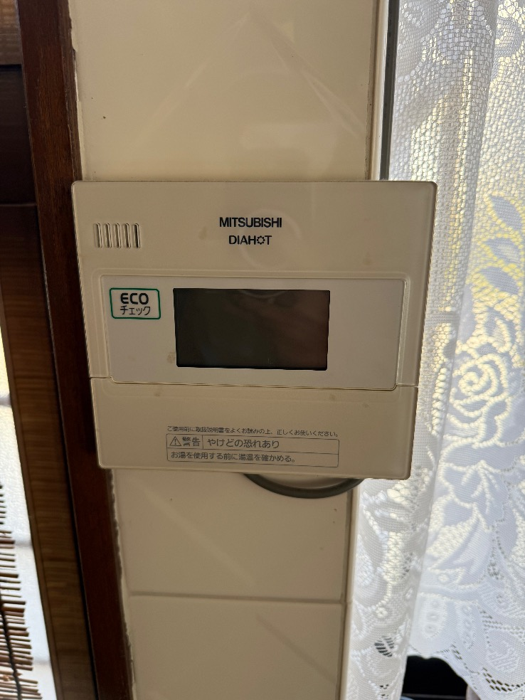 三菱エコキュートSRT-HPT37N5からダイキンエコキュートEQA37YV｜エコキュート交換工事｜埼玉県北本市西高尾