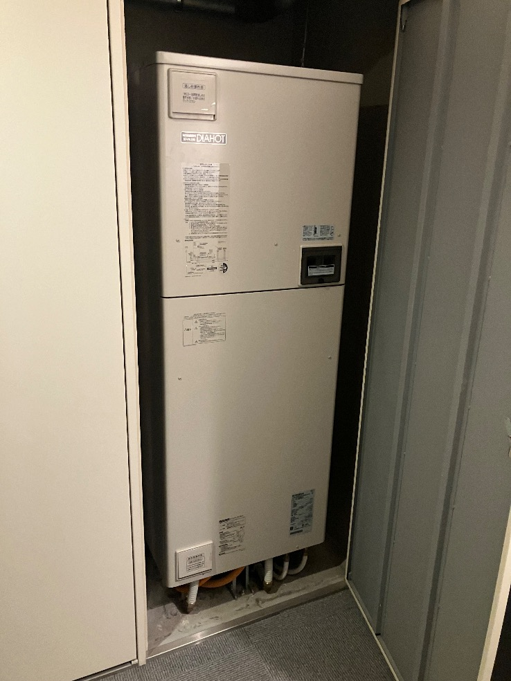 三菱電気温水器トSRT-3768WFU-BLから三菱電気温水器トSRT-J37WD5｜電気温水器交換工事｜東京都新宿区山吹町｜マンション｜新宿山吹アインスタワー