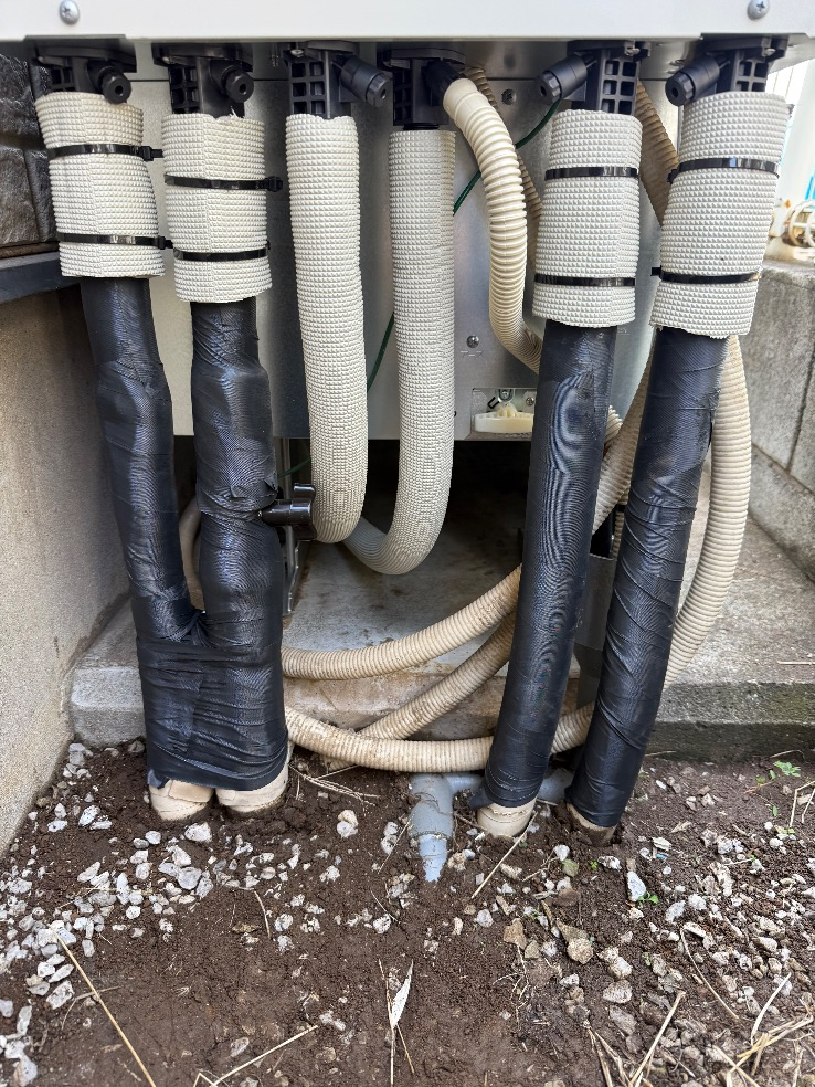 コロナエコキュートCHP−H3725A2からコロナエコキュートCHP-E372AZ1｜エコキュート交換工事｜千葉県千葉市花見川区幕張本郷