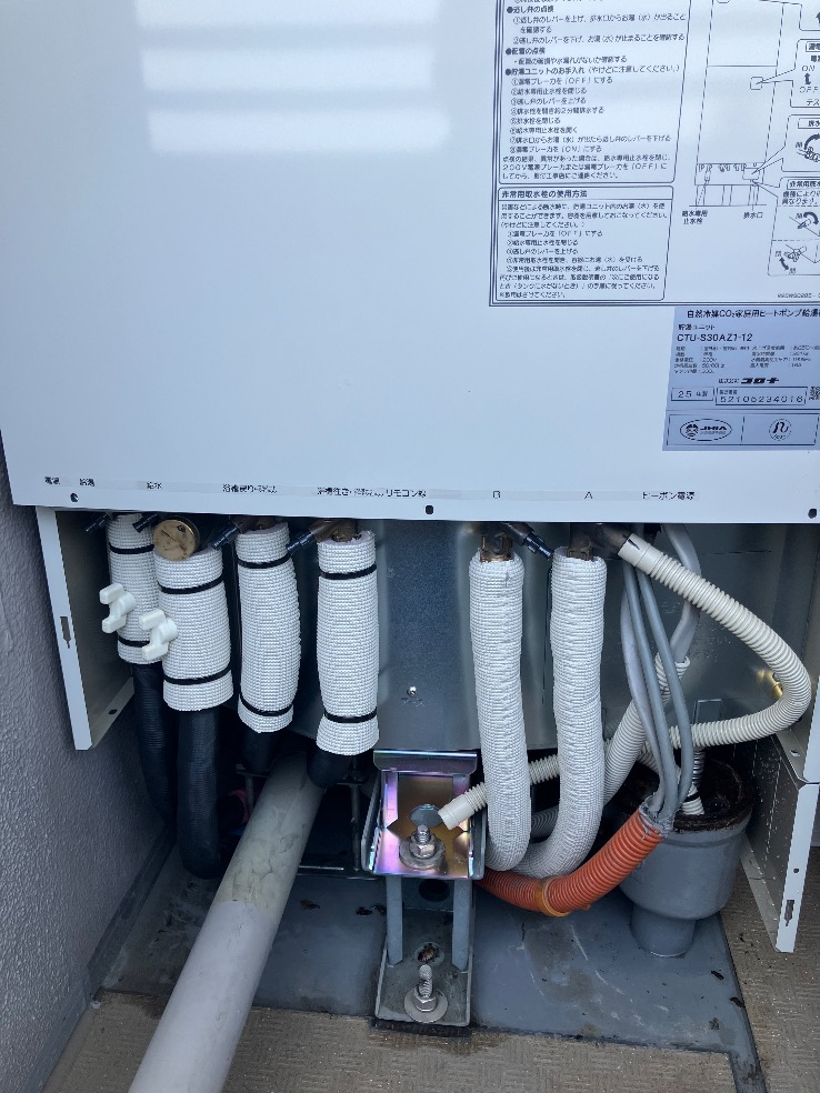 コロナエコキュートCHP-H3014AM-BLからコロナエコキュートCHP-S30AZ1-12｜エコキュート交換工事｜埼玉県久喜市桜田｜マンション｜シンフォニーレジデンス