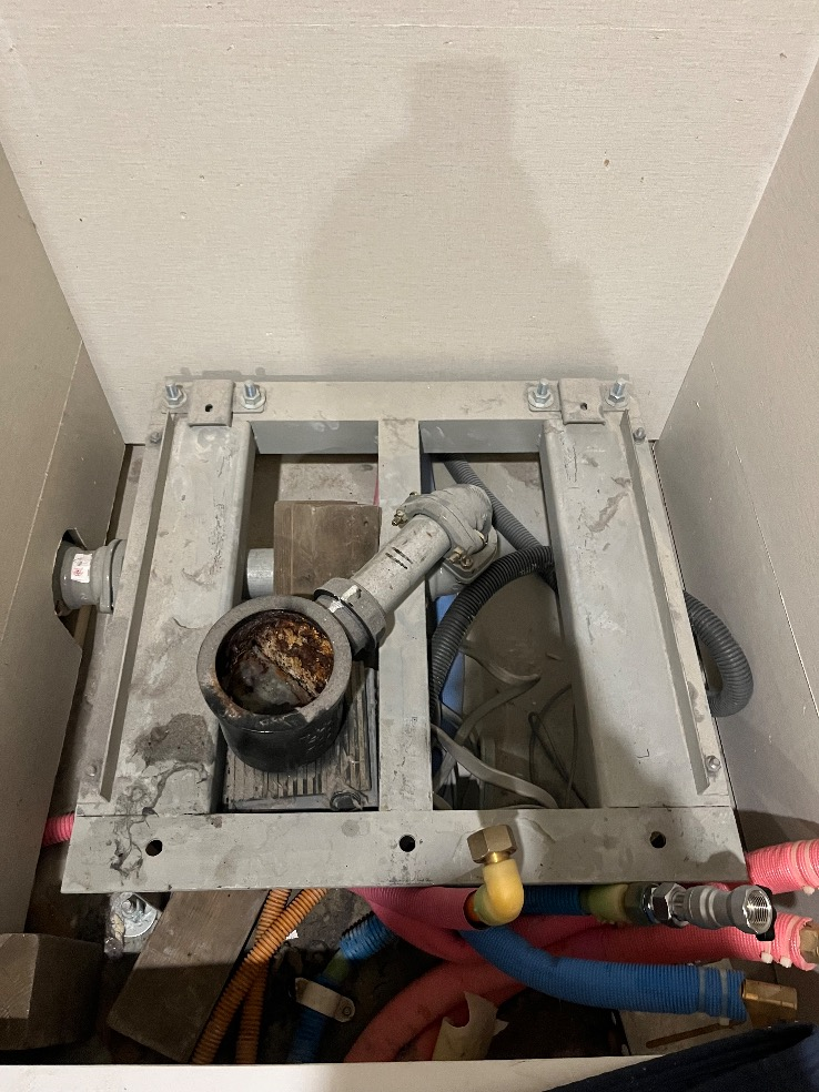 三菱エコキュートSRT-HPT30WD1-Eから三菱エコキュートSRT-W306D-BS2｜エコキュート交換工事｜東京都江東区豊洲｜マンション｜ザ・豊洲タワー