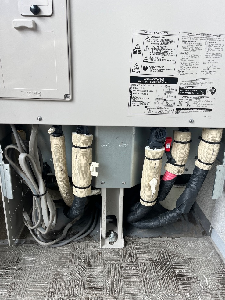 コロナエコキュートCHP-H3014AJ-BLから三菱エコキュートSRT-W306D-BS2｜エコキュート交換工事｜千葉県千葉市中央区新宿｜マンション｜タイムズアリーナ千葉中央