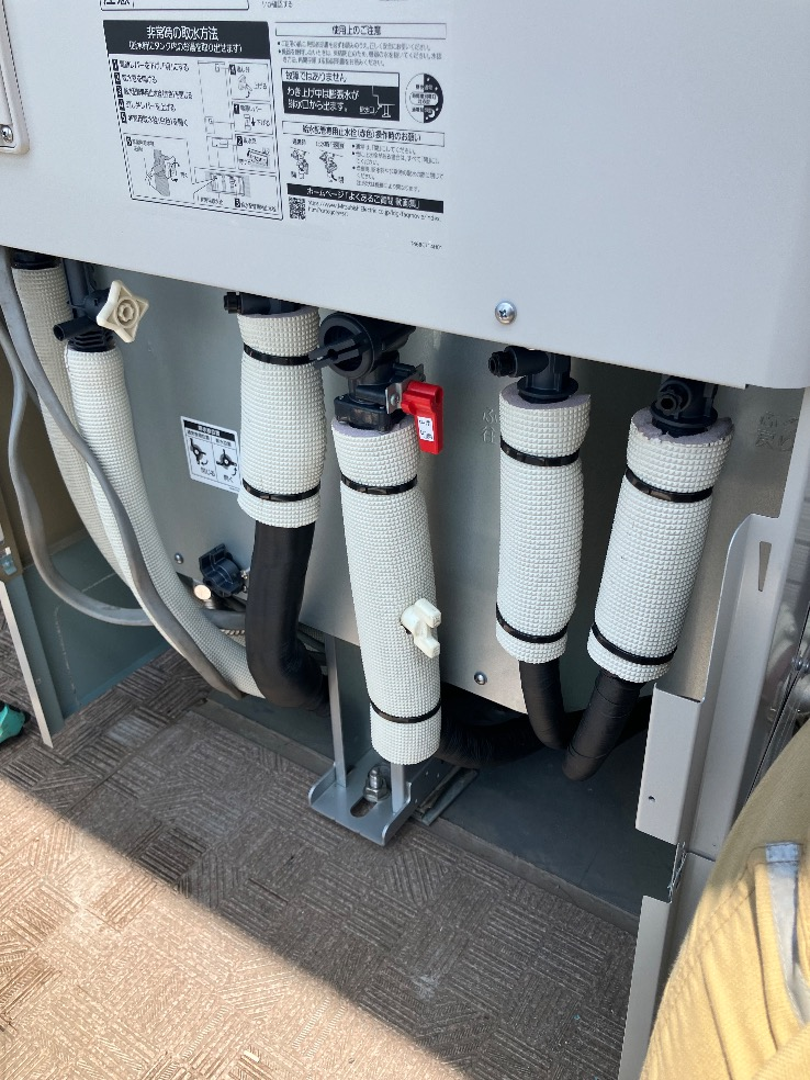 コロナエコキュートCTU-301DA7-1-BLから三菱エコキュートSRT-S376｜エコキュート交換工事｜神奈川県相模原市緑区下九沢｜マンション｜ザ・ガーデンプレミアム相模原北公園 