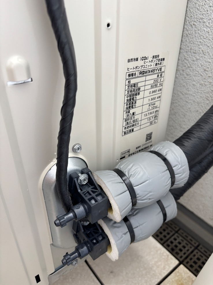 ダイキンエコキュートTU37KFVEからダイキンエコキュートEQX37YFVE｜エコキュート交換工事｜東京都江東区有明｜マンション｜ブリリア有明スカイタワー