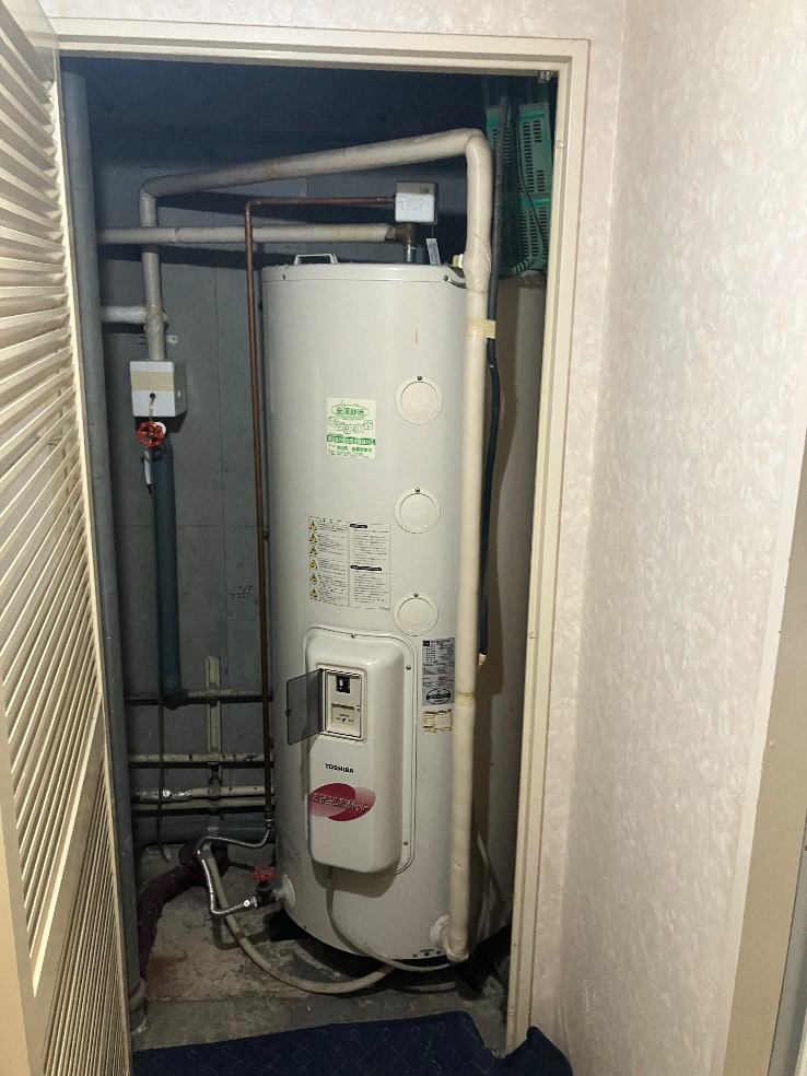 東芝電気温水器HPL-TL374MKから三菱電気温水器SRG-375GM｜電気温水器交換工事｜東京都府中市緑町｜マンション｜日照岩井府中マンション