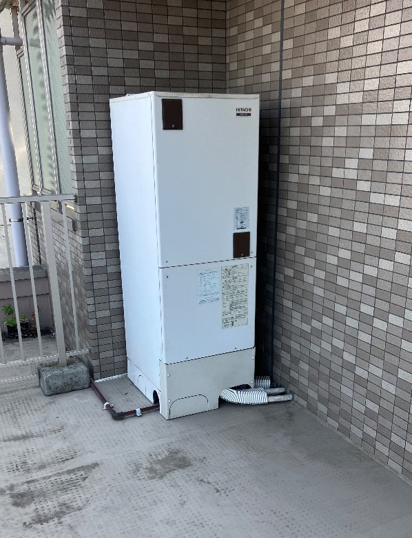 日立電気温水器BE-F37CWUからダイキンエコキュートEQX37YFV｜エコキュート交換工事｜東京都羽村市小作台｜マンション｜グランエール小作駅前