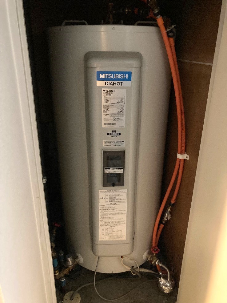 三菱電気温水器SRG-3059Mから三菱電気温水器SRG-305GM｜三菱電気温水器交換工事｜東京都新宿区西新宿｜マンション｜トーカン新宿キャステール 