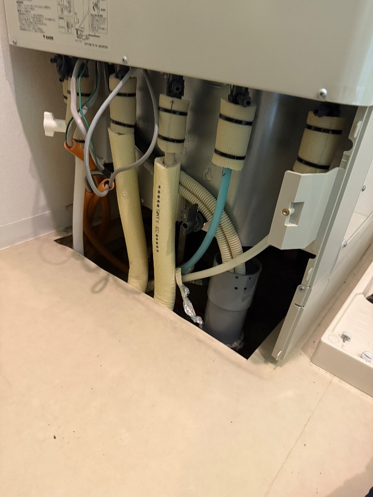 ダイキンエコキュートTU37KFVからダイキンエコキュートEQX37YFV｜エコキュート交換工事｜神奈川県川崎市多摩区宿河原｜マンション｜リノア多摩川コルテ