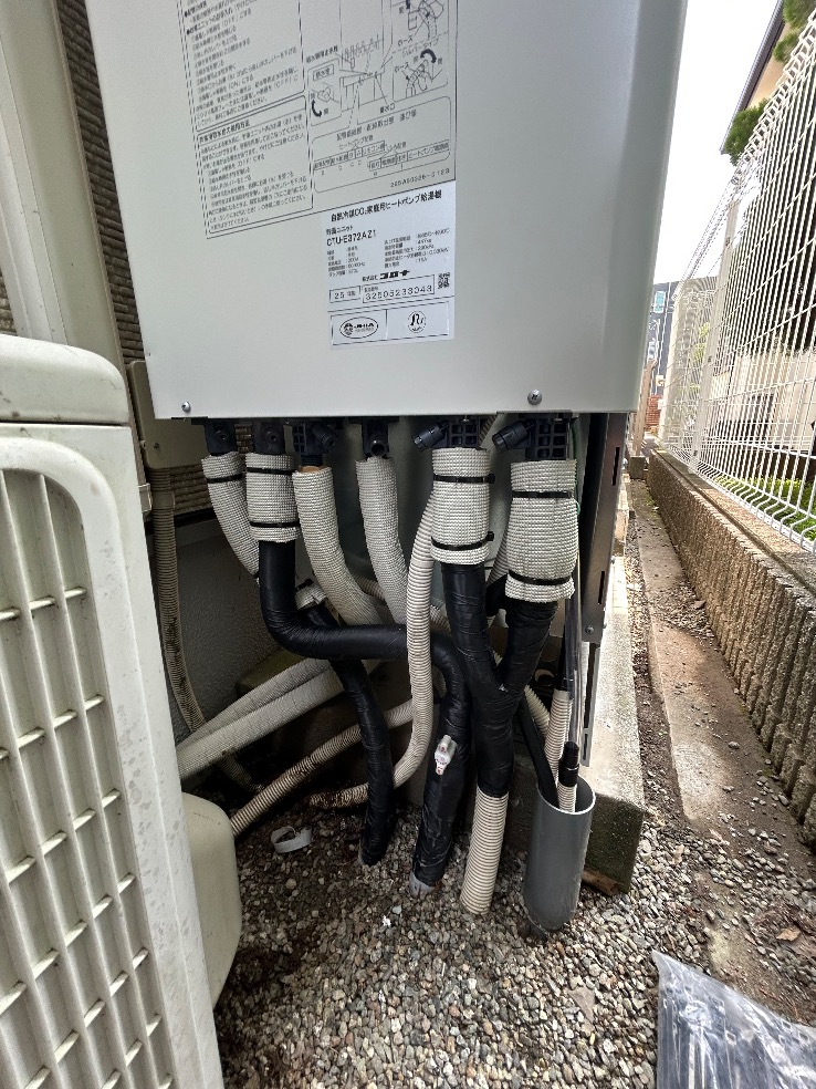 三菱エコキュートSRT-HPT37WZ3からコロナエコキュートCHP-E372AZ1｜エコキュート交換工事｜神奈川県小田原市飯泉