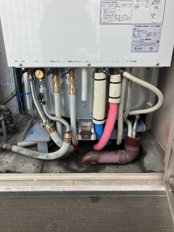 パナソニックエコキュートHE-30C4QからコロナエコキュートCHP-S30AZ1-12｜エコキュート交換工事｜東京都江東区大島｜マンション｜ザ・ミッドランドアベニュー