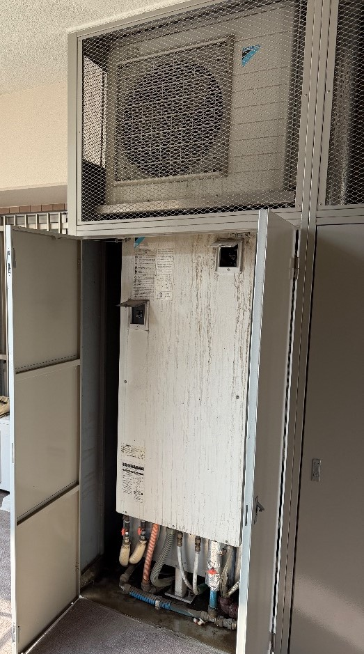 ダイキンエコキュートTU37GFVからダイキンエコキュートEQX37YFV｜エコキュート交換工事｜埼玉県入間郡三芳町竹間沢｜マンション｜ダイアパレスみずほ台