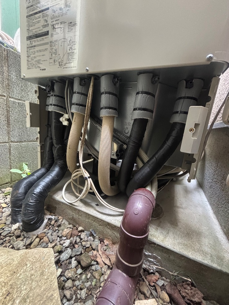 ダイキンエコキュートTUK37KFCVからダイキンエコキュートEQX37YFV｜エコキュート交換工事｜神奈川県三浦郡葉山町堀内