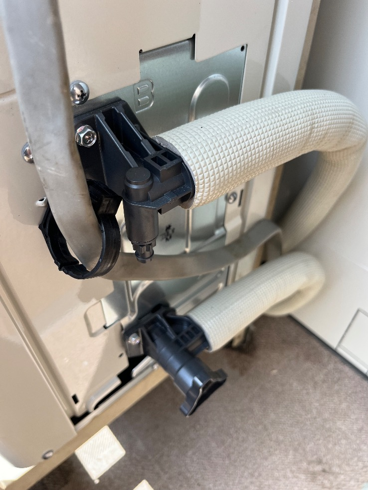 コロナエコキュートCTU-H3014AからコロナエコキュートCHP-S30AZ1-12｜エコキュート交換工事｜東京都葛飾区亀有｜マンション｜ザ・レジデンス東京イースト