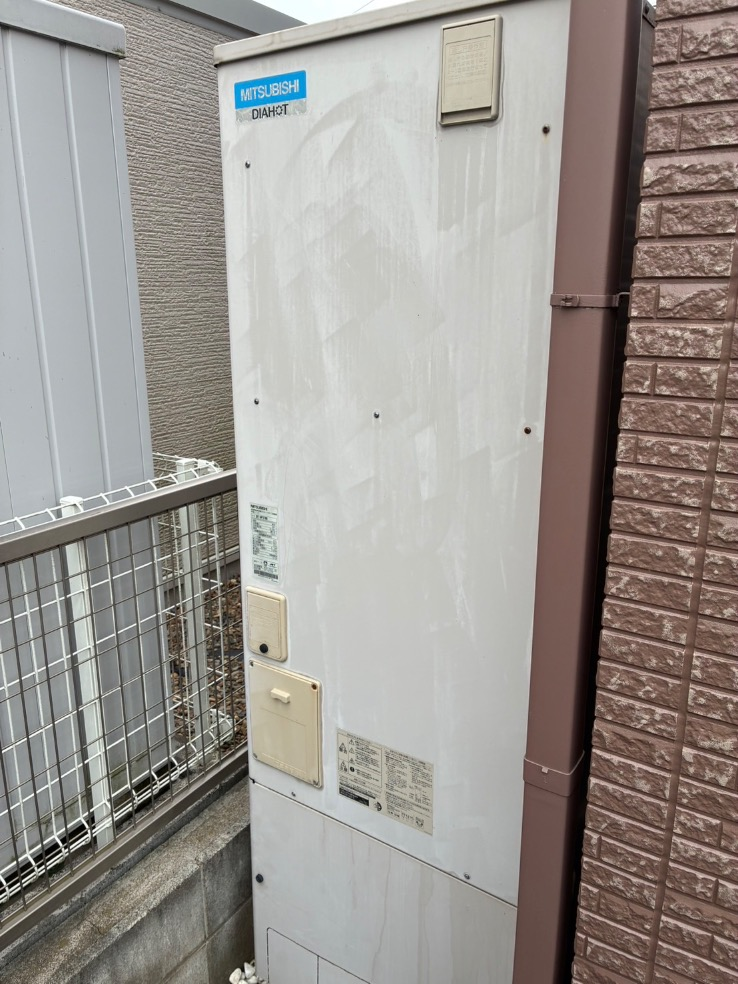 三菱エコキュートSRT-HPT37W8から三菱エコキュートSRT-S376｜エコキュート交換工事｜埼玉県北本市石戸｜桧家住宅
