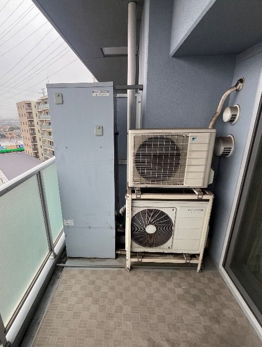 コロナエコキュートCHP-H3014AZから三菱エコキュートSRT-W306D-2｜エコキュート交換工事｜埼玉県川口市里｜マンション｜エスティプレイス