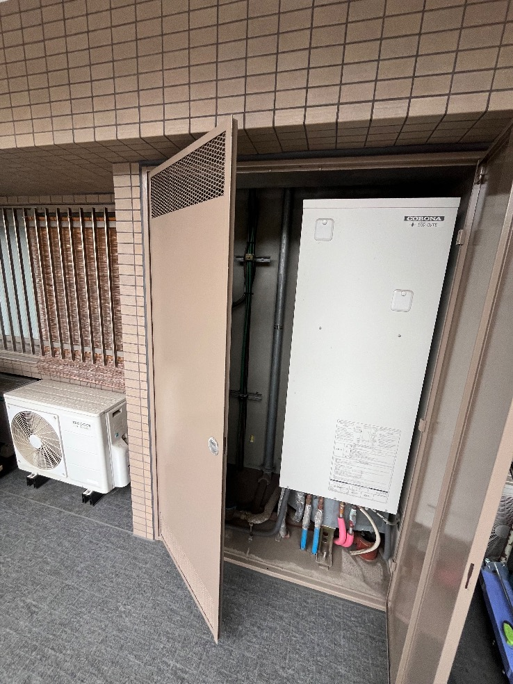 コロナエコキュートCTU-H3014Aから三菱エコキュートSRT-W306D-BS2｜エコキュート交換工事｜神奈川県横須賀市長瀬｜マンション｜日神パレステージ久里浜海岸|エコるーぷ配管