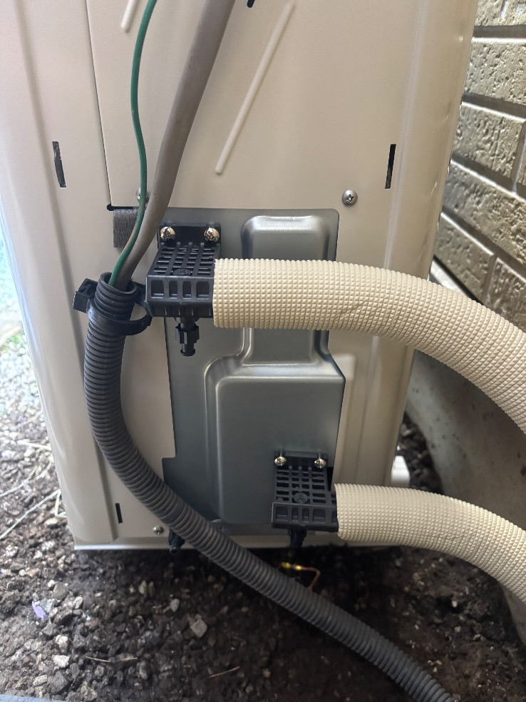 コロナエコキュートCTU-HX461DA8から日立エコキュートBHP-FG37XU｜エコキュート交換工事｜埼玉県朝霞市宮戸