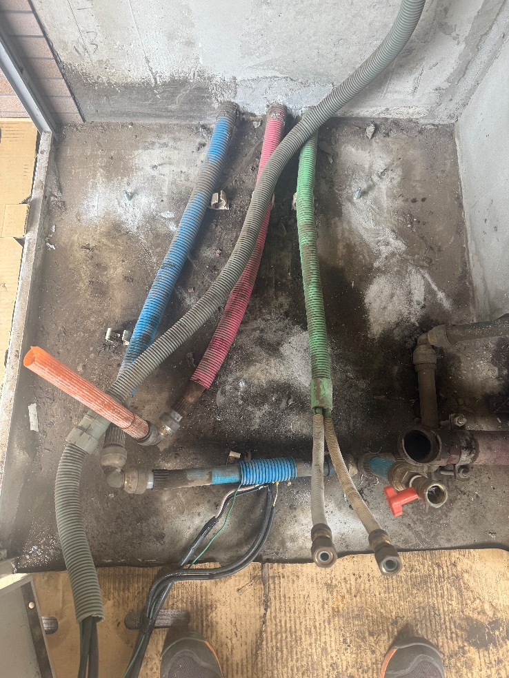 ダイキンエコキュートTU37GFVからダイキンエコキュートEQX37ZFV｜エコキュート交換工事｜埼玉県入間郡三芳町竹町沢｜マンション｜ダイアパレスみずほ台