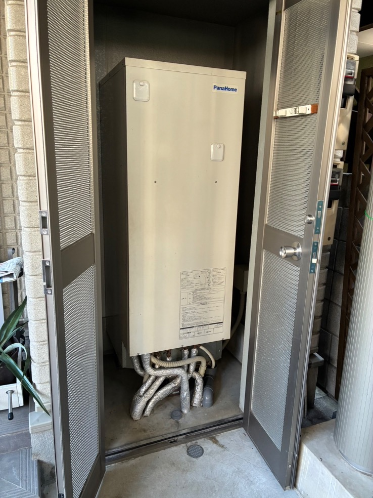 パナソニック電気温水器DH-30G2ZからコロナエコキュートCHP-S30NZ1|コロナエコキュートCHP-H3715AからダイキンエコキュートEQX37ZFV|2台エコキュート交換工事|東京都大田区鵜の木|