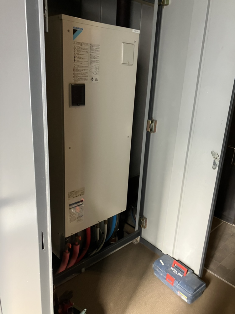 ダイキンエコキュートTU37GFVからダイキンエコキュートEQX46YFVE｜エコキュート交換工事｜東京都中央区勝どき｜マンション｜ザ・東京タワーズミッドタワー