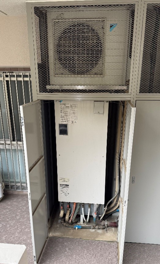 ダイキンエコキュートTU37GFVからダイキンエコキュートEQX37ZFV｜エコキュート交換工事｜埼玉県入間郡三芳町竹町沢｜マンション｜ダイアパレスみずほ台