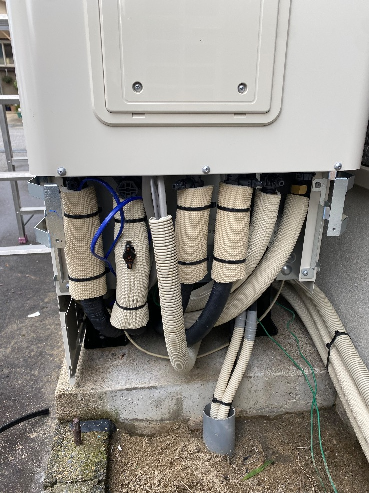 東芝エコキュートHWH-FBH373WCからダイキンエコキュートEQA37ZFTV｜エコキュート交換工事｜新潟県新潟市東区新川町｜