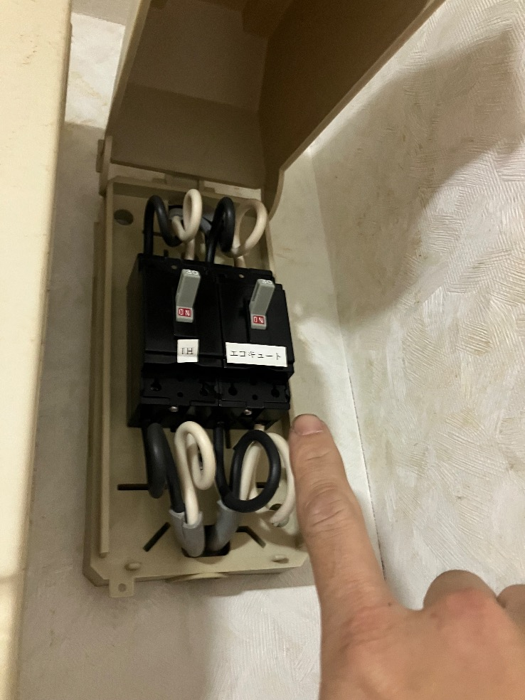 三菱エコキュートSRT-HPT43WZ4から三菱エコキュートSRT-S437UZ｜エコキュート交換工事｜東京都板橋区西台｜