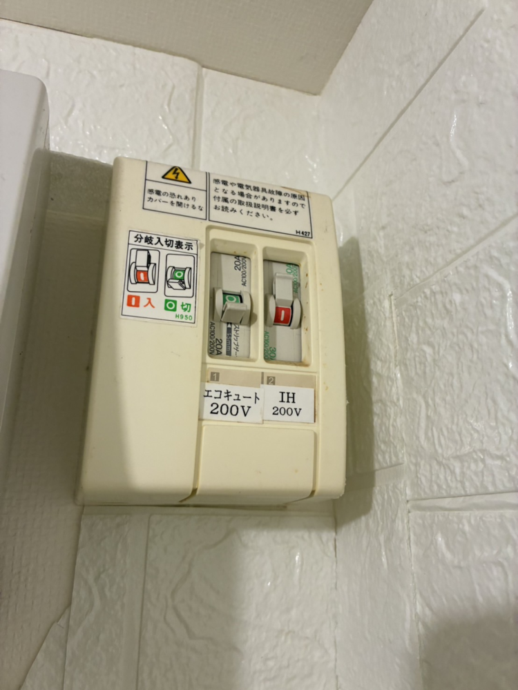 パナソニックエコキュートHE-W37CQからダイキンエコキュートEQA37ZFTV|エコキュート交換工事|東京都世田谷区船橋|