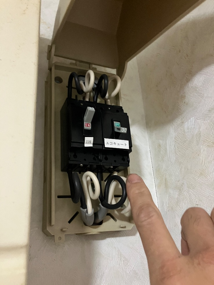 三菱エコキュートSRT-HPT43WZ4から三菱エコキュートSRT-S437UZ｜エコキュート交換工事｜東京都板橋区西台｜