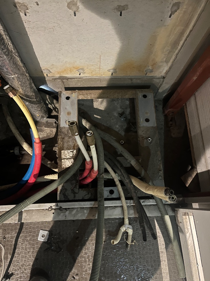 コロナエコキュートCTU-H3014AからコロナエコキュートCHP-S30AY1-12B｜エコキュート交換工事｜東京都港区芝浦｜マンション｜キャピタルマークタワー