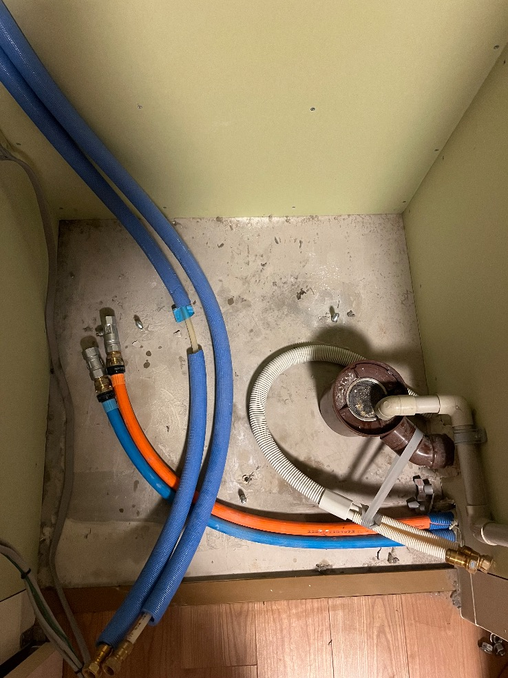 コロナエコキュートCTU-301DA11から三菱エコキュートSRT-W306D-2|エコキュート交換工事|千葉県千葉市花見川区幕張本郷|マンション|スマータス幕張本郷