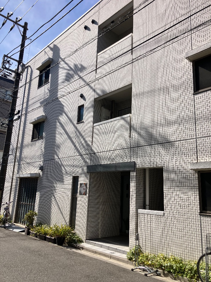 既設撤去済みから三菱エコキュートSRT-S376|エコキュート交換工事|東京都台東区浅草|マンション|エスポワール浅草