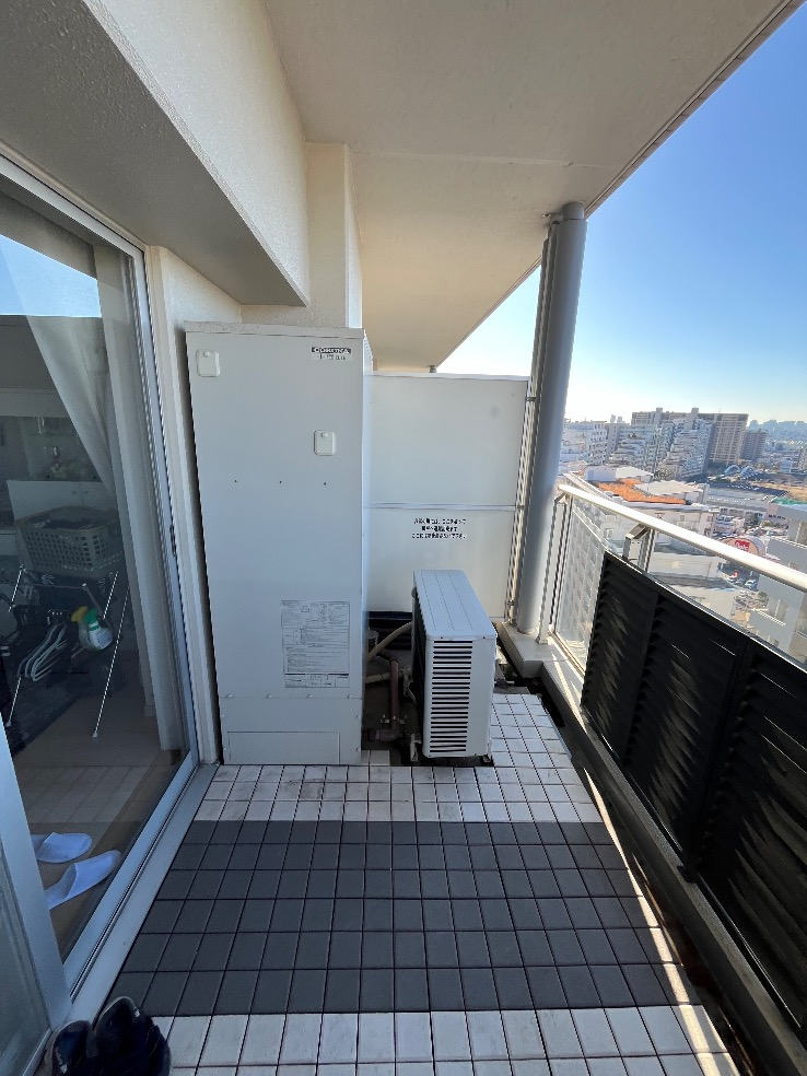 コロナエコキュートCTU-H3714AZからダイキンエコキュートEQX37XFV|エコキュート交換工事|神奈川県横浜市港北区綱島西|マンション|グランスイートハートアイランド