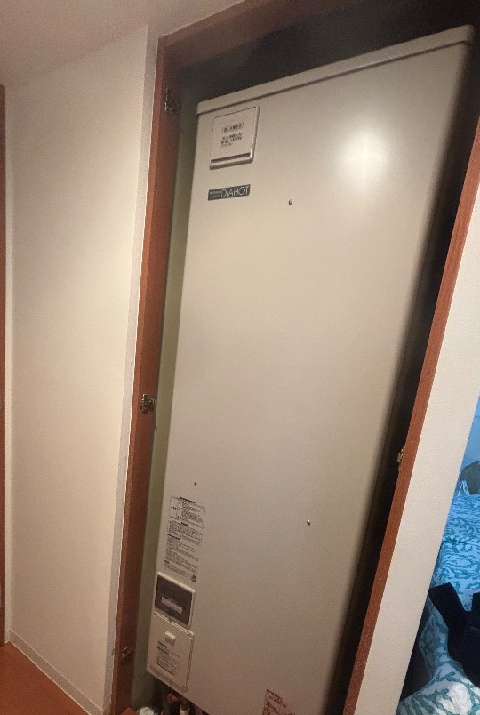 三菱エコキュートSRT-HPT46W1-BSGからダイキンエコキュートEQX37ZFVE｜エコキュート交換工事｜神奈川県横須賀市秋谷｜マンション｜グランシティユーロリゾート西海岸通り