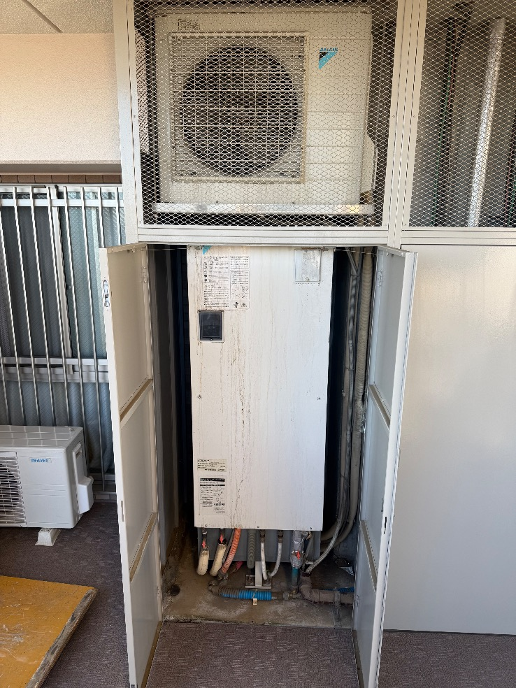 ダイキンエコキュートTU37GFVからダイキンエコキュートEQX37ZFV｜エコキュート交換工事｜埼玉県入間郡三芳町｜マンション｜ダイアパレスみずほ台